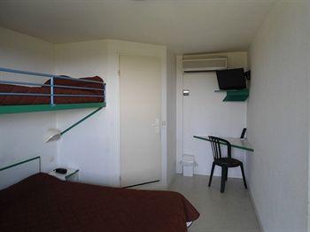 Aireco Hotell Cazères-sur-lʼAdour Exteriör bild
