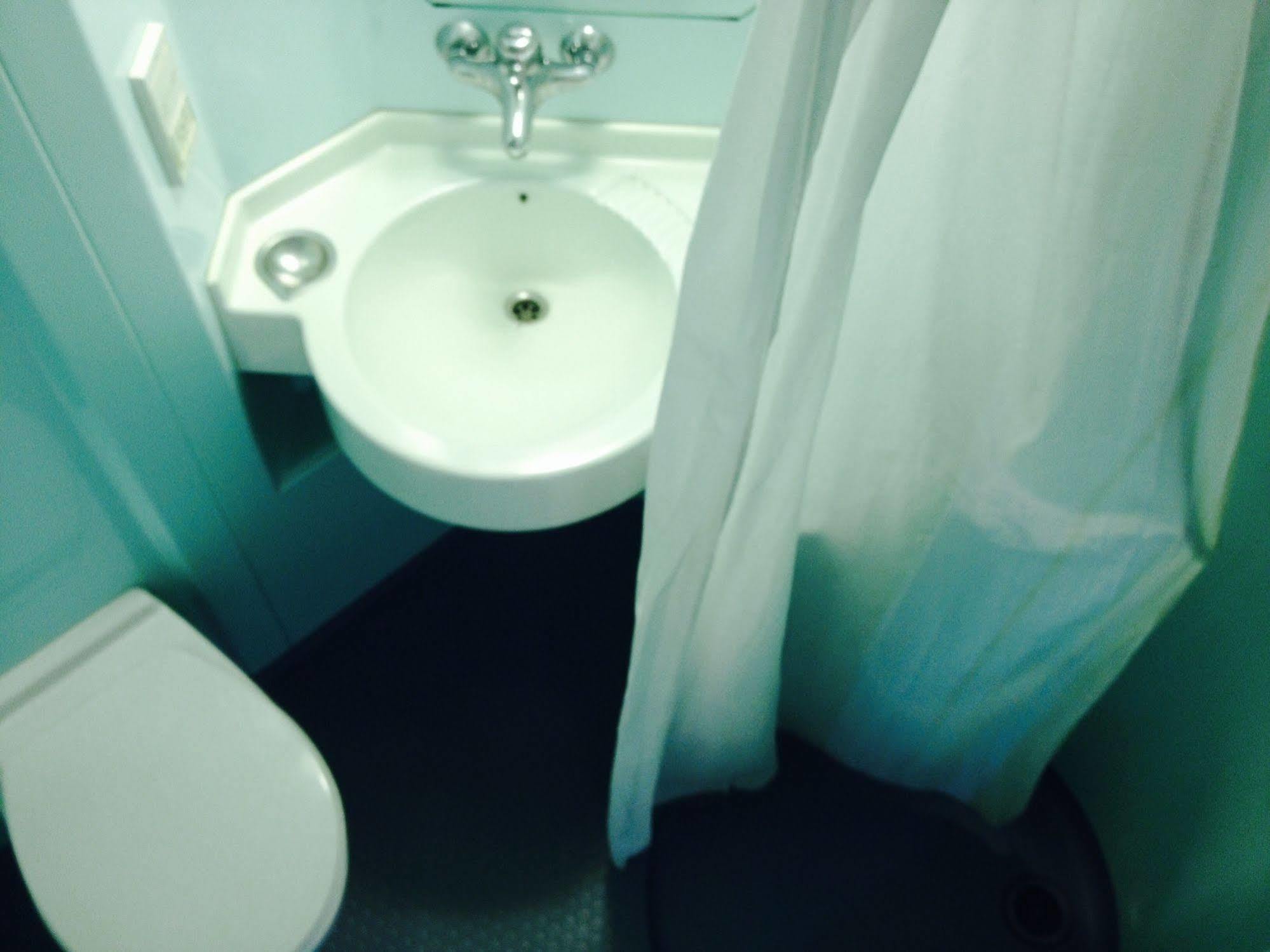 Aireco Hotell Cazères-sur-lʼAdour Exteriör bild