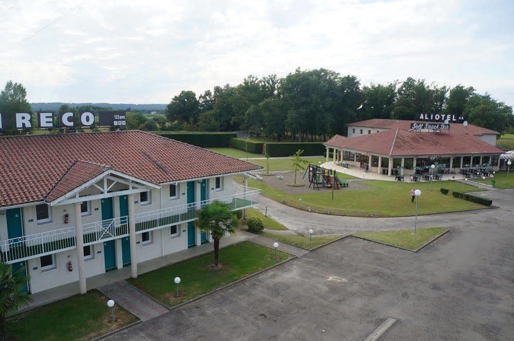 Aireco Hotell Cazères-sur-lʼAdour Exteriör bild